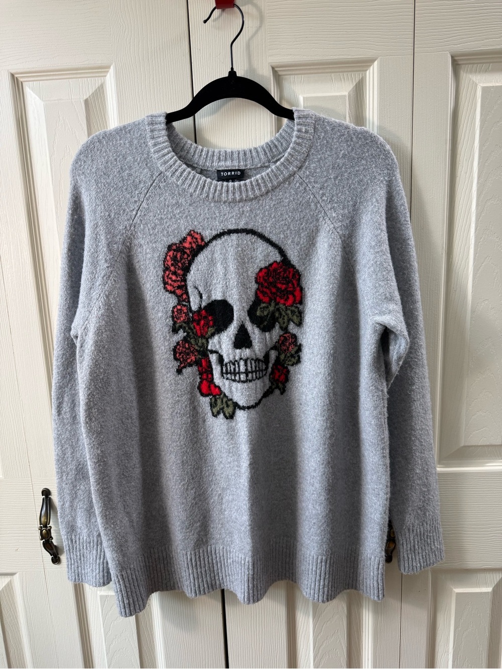 Torrid Skull Rose Sweater Gray Crewneck Goth Alternative Torrid Size 0